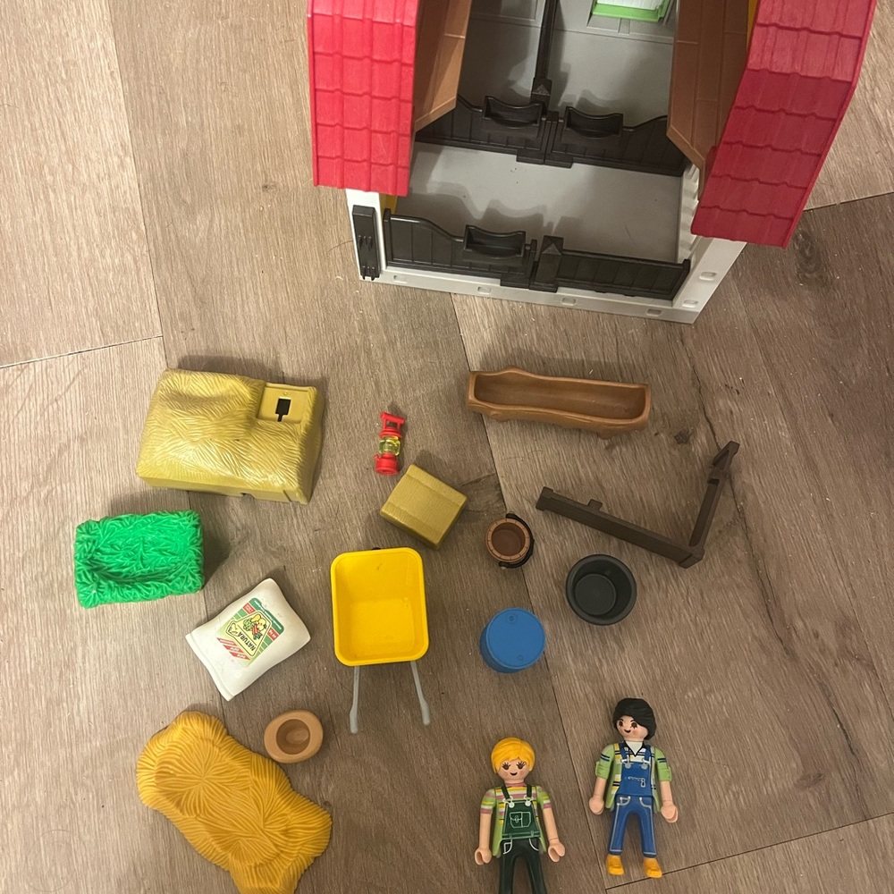 Play mobile farm set